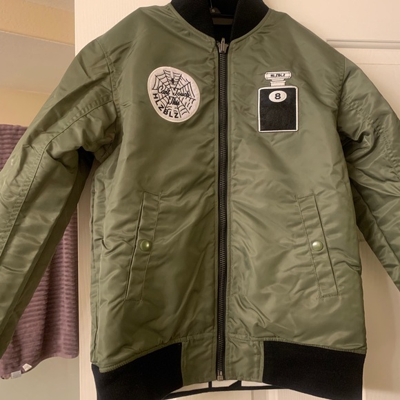 *BRAND NEW* HLZBLZ Smurfette Reversible Bomber - Picture 3 of 4